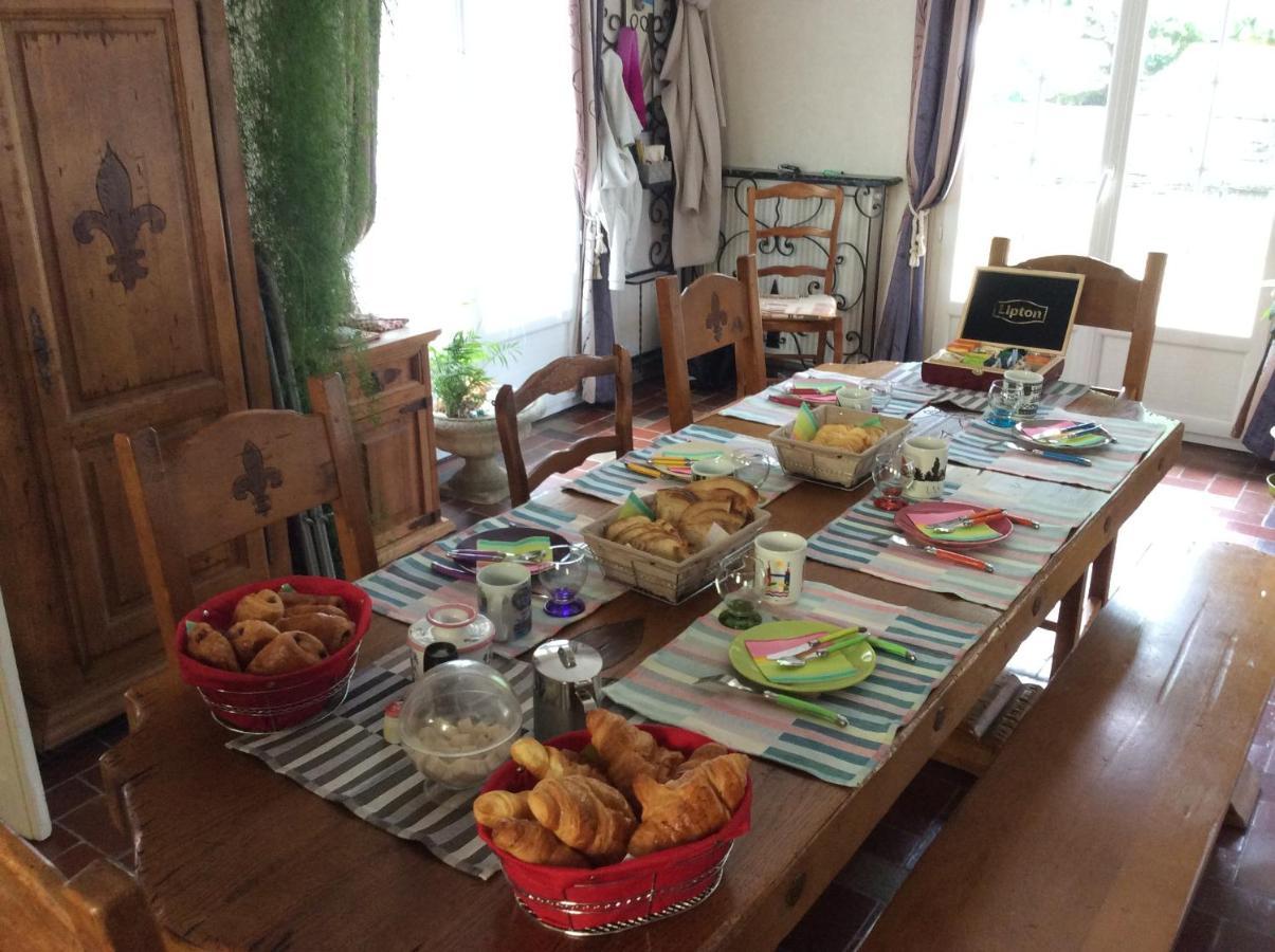Bed and Breakfast L'Orme Des Voyageurs Boutigny Exteriér fotografie